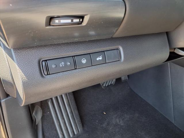 new 2025 Nissan Pathfinder car, priced at $50,300