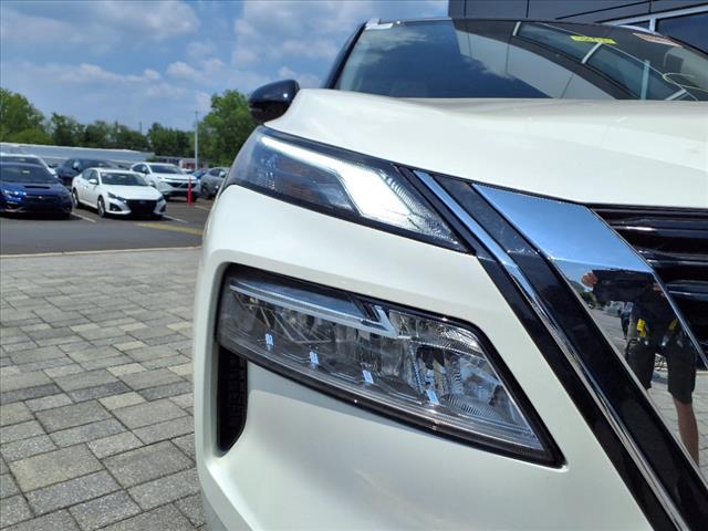 used 2021 Nissan Rogue car, priced at $26,900