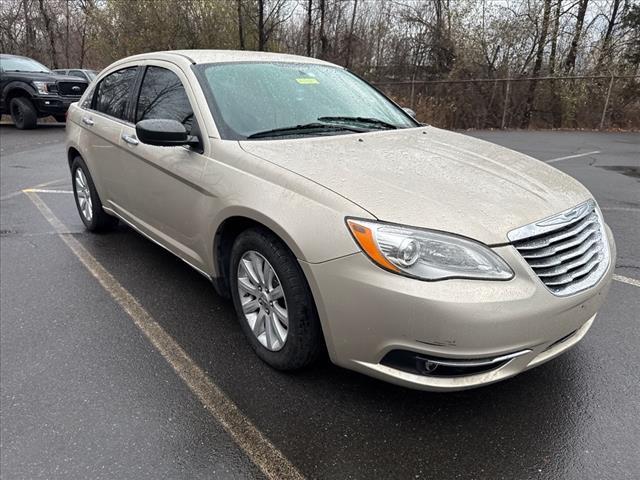 used 2014 Chrysler 200 car