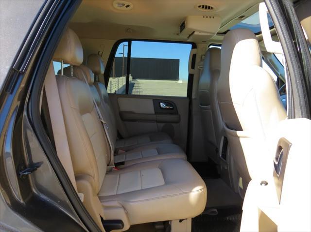 used 2005 Ford Expedition car, priced at $4,495