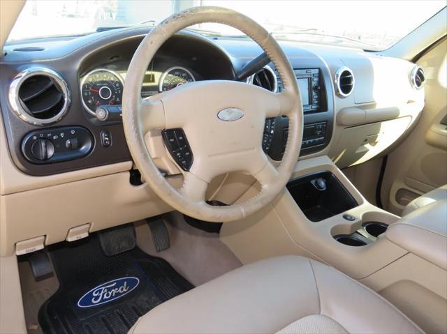 used 2005 Ford Expedition car, priced at $4,495