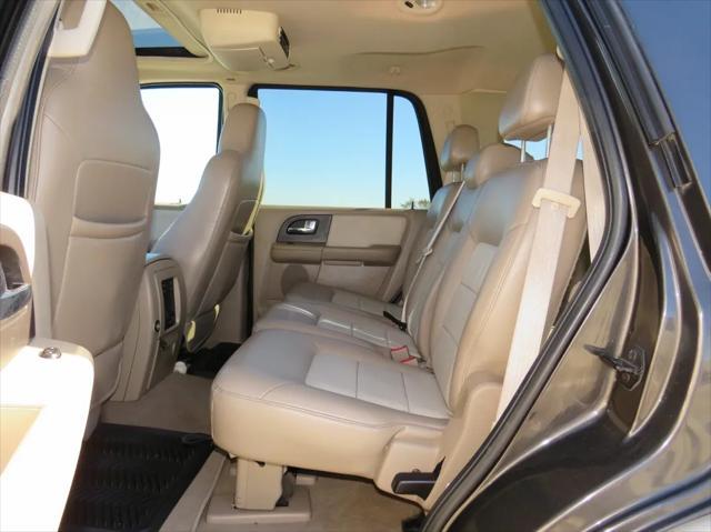 used 2005 Ford Expedition car, priced at $4,495