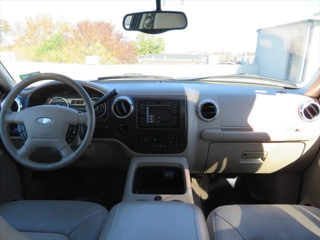 used 2005 Ford Expedition car, priced at $4,495