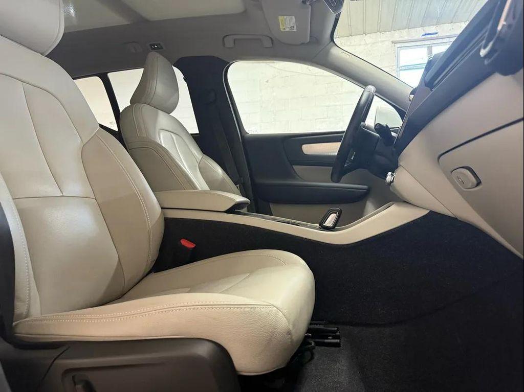 used 2019 Volvo XC40 car, priced at $13,495