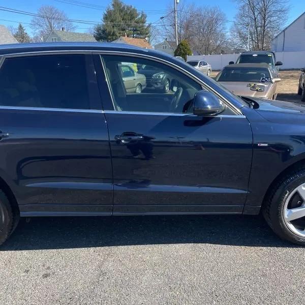 used 2011 Audi Q5 car, priced at $7,495