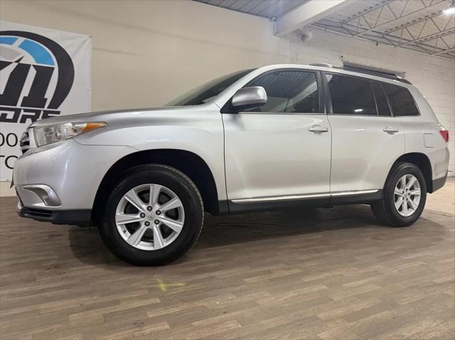 used 2013 Toyota Highlander car, priced at $8,495