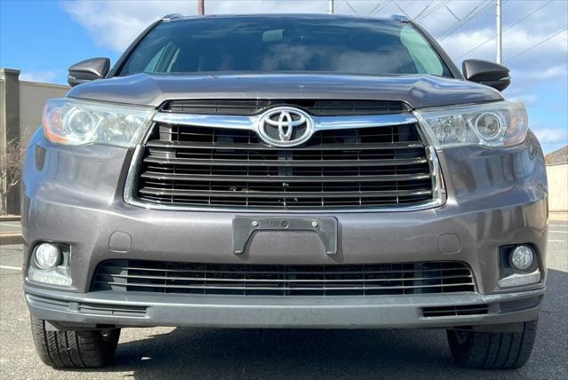 used 2016 Toyota Highlander car, priced at $11,995