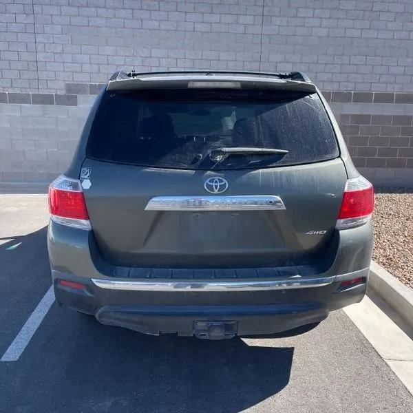 used 2012 Toyota Highlander car, priced at $8,995