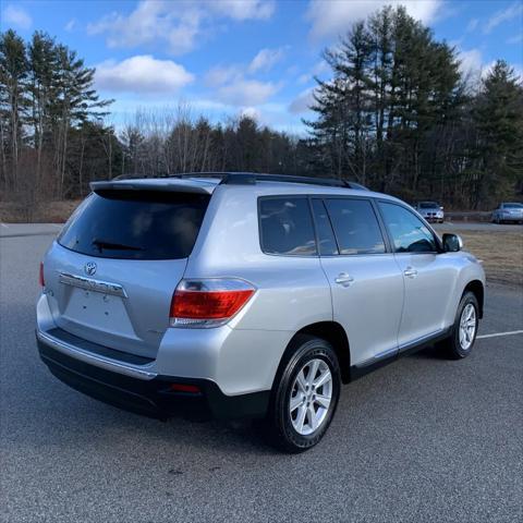 used 2011 Toyota Highlander car, priced at $9,495