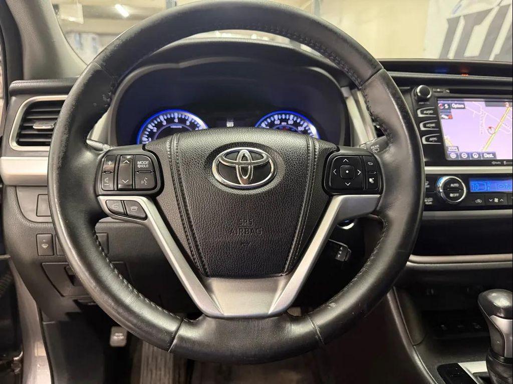 used 2014 Toyota Highlander car, priced at $10,495