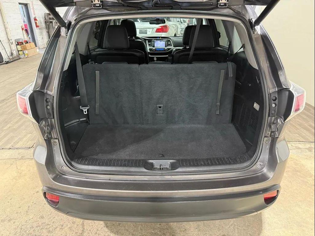 used 2014 Toyota Highlander car, priced at $10,495