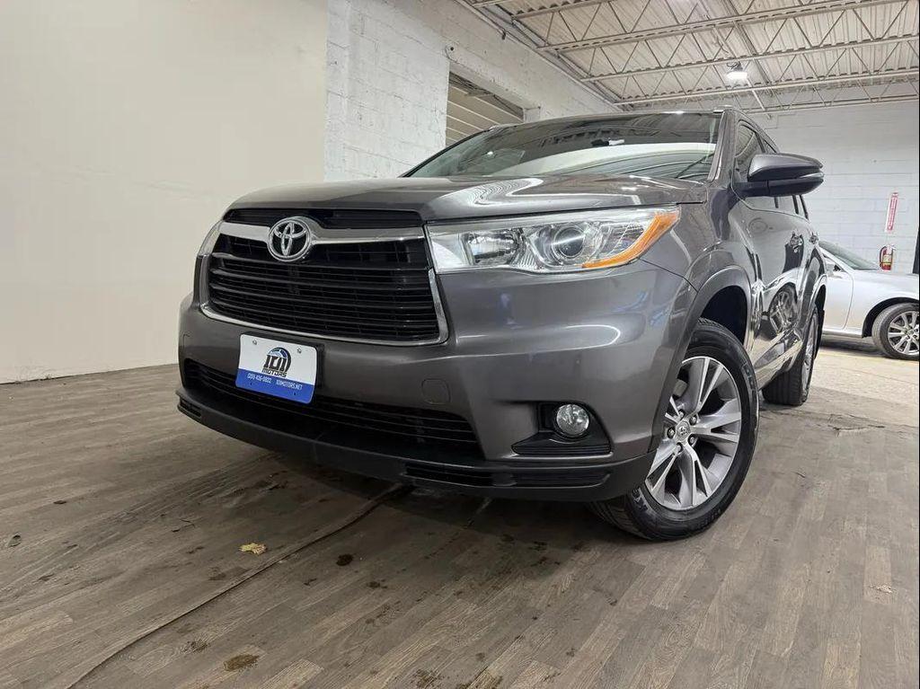 used 2014 Toyota Highlander car, priced at $10,495