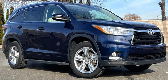 used 2014 Toyota Highlander car, priced at $13,495