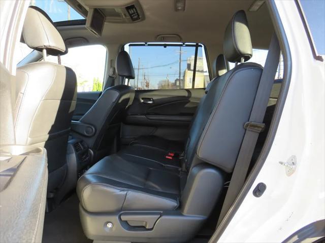 used 2018 Honda Pilot car, priced at $17,495