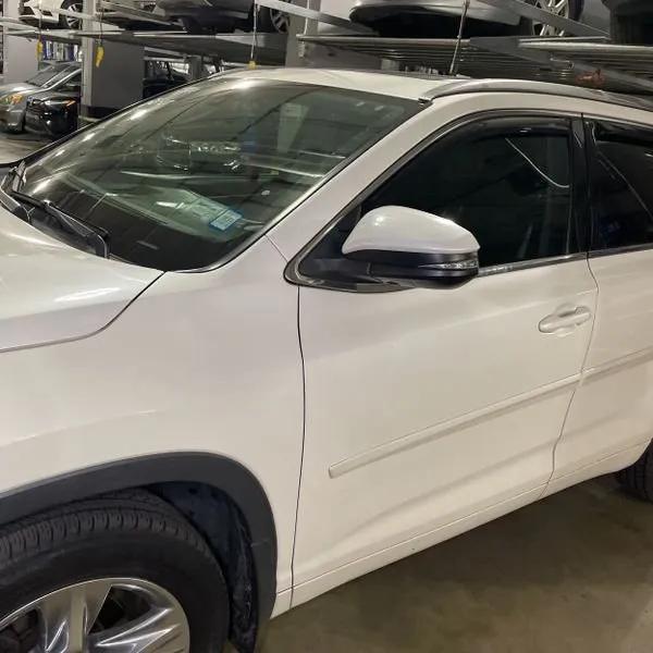 used 2016 Toyota Highlander car, priced at $16,995