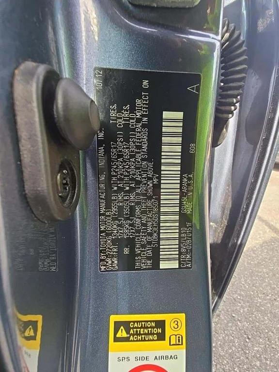 used 2013 Toyota Highlander car, priced at $9,495