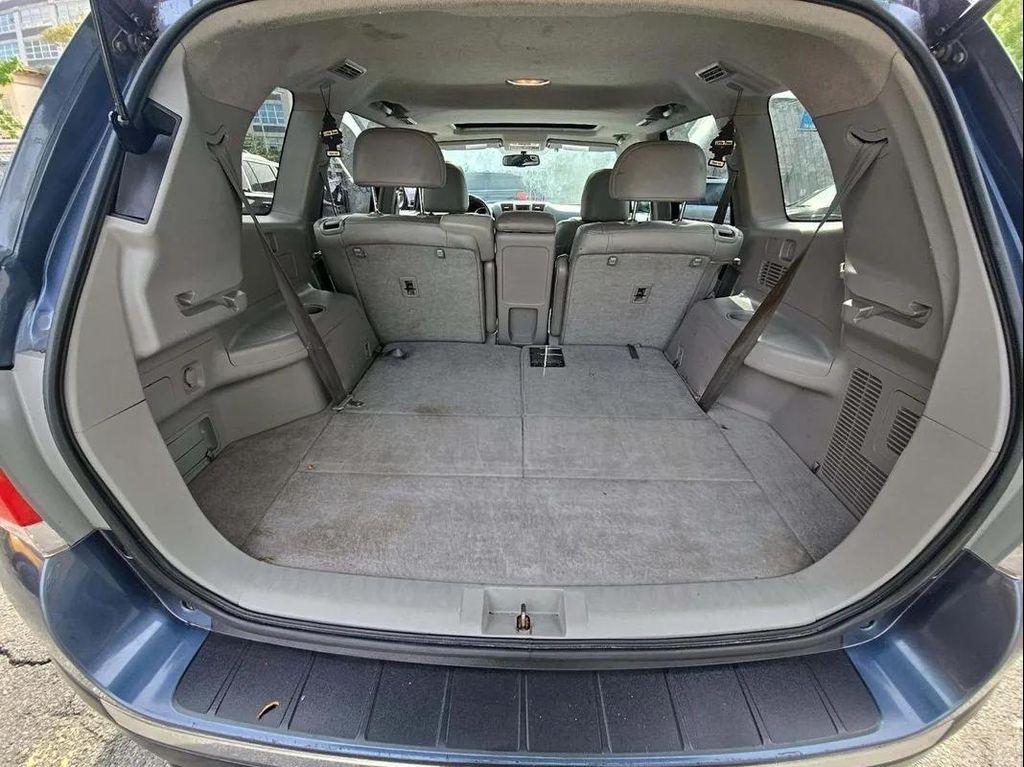 used 2013 Toyota Highlander car, priced at $9,495