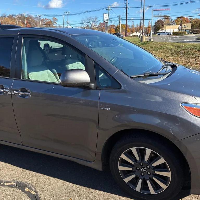 used 2018 Toyota Sienna car, priced at $19,995
