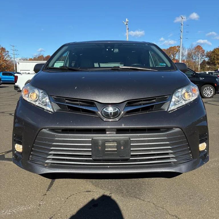used 2018 Toyota Sienna car, priced at $19,995