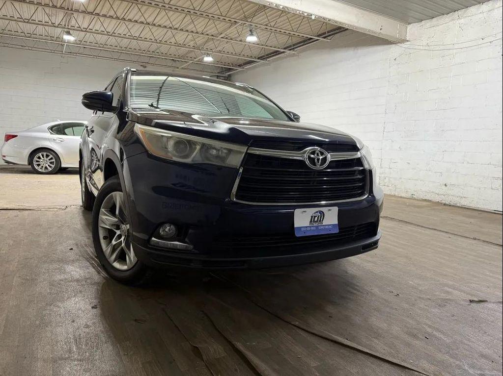 used 2015 Toyota Highlander car, priced at $14,995