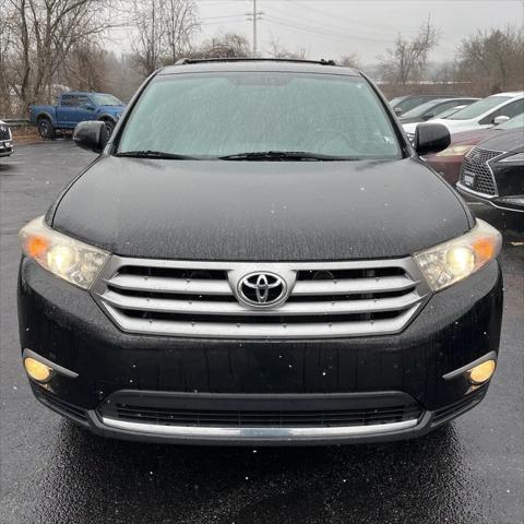 used 2013 Toyota Highlander car, priced at $9,995