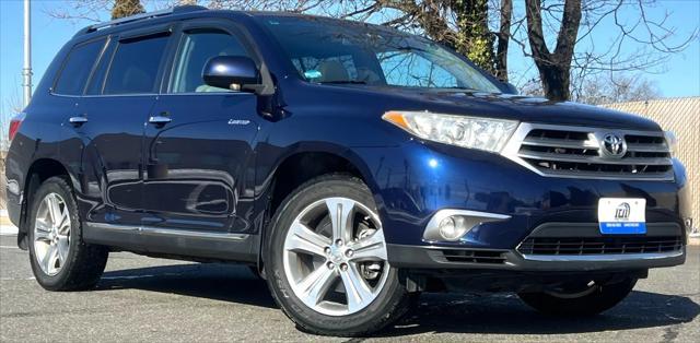 used 2011 Toyota Highlander car, priced at $7,995