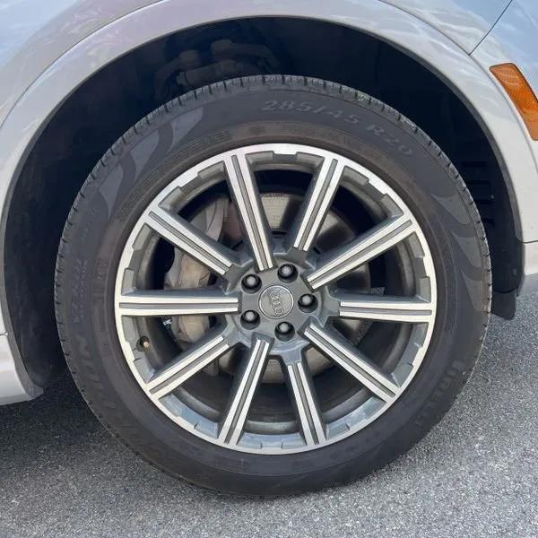 used 2017 Audi Q7 car, priced at $12,995