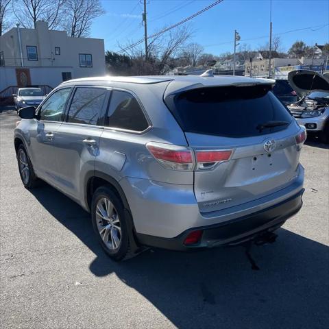 used 2014 Toyota Highlander car, priced at $11,995