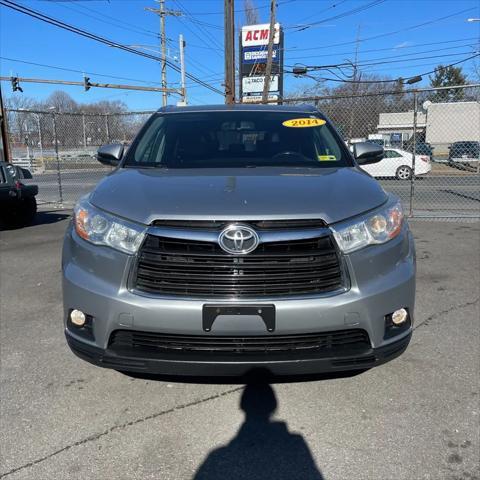 used 2014 Toyota Highlander car, priced at $11,995