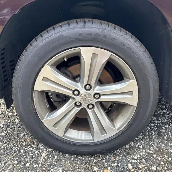 used 2011 Toyota Highlander car, priced at $9,495