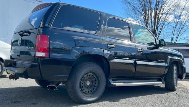 used 2002 Cadillac Escalade car, priced at $1,995