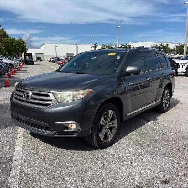 used 2011 Toyota Highlander car, priced at $7,995