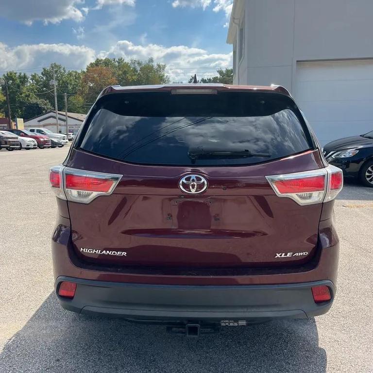 used 2015 Toyota Highlander car, priced at $13,995