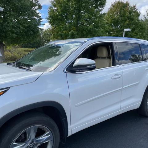 used 2018 Toyota Highlander car, priced at $19,995