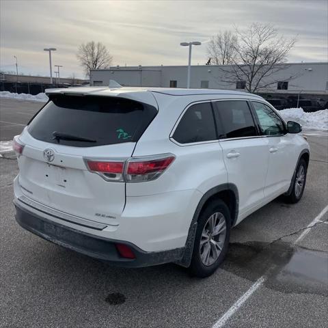 used 2015 Toyota Highlander car, priced at $13,995