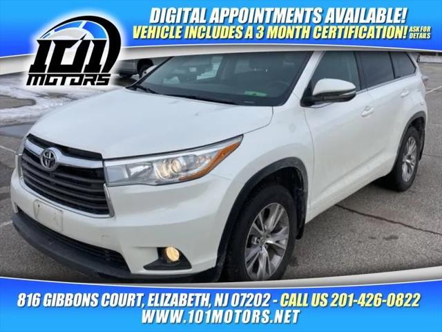 used 2015 Toyota Highlander car, priced at $13,995