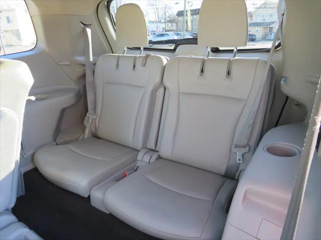 used 2011 Toyota Highlander car, priced at $6,995