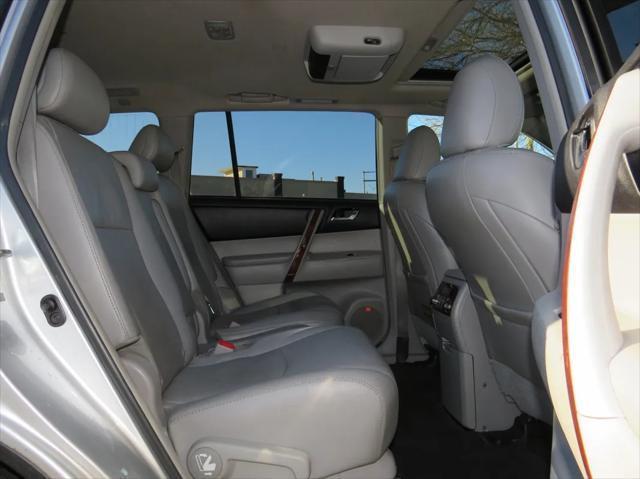 used 2011 Toyota Highlander car, priced at $6,995