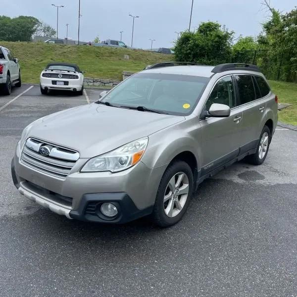 used 2014 Subaru Outback car, priced at $5,995