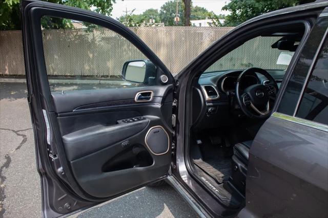 used 2015 Jeep Grand Cherokee car, priced at $12,495