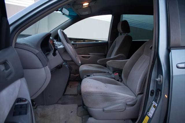 used 2007 Toyota Sienna car, priced at $5,995