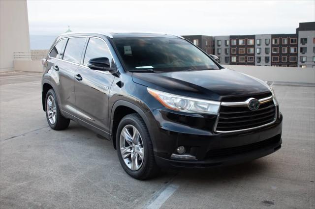 used 2015 Toyota Highlander Hybrid car, priced at $18,495