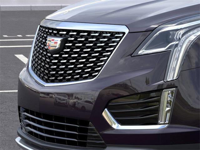 new 2025 Cadillac XT5 car, priced at $54,615