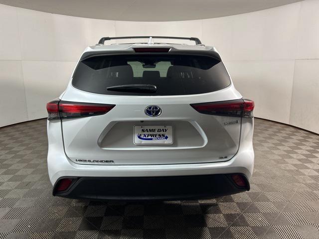 used 2022 Toyota Highlander Hybrid car, priced at $41,915