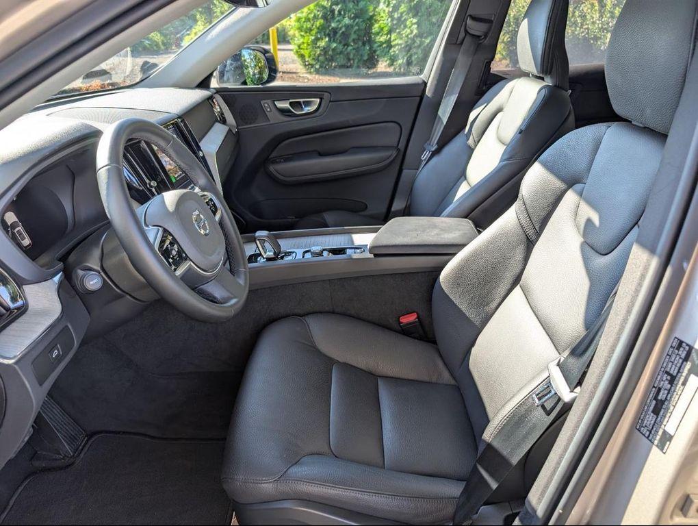 used 2025 Volvo XC60 car, priced at $39,800