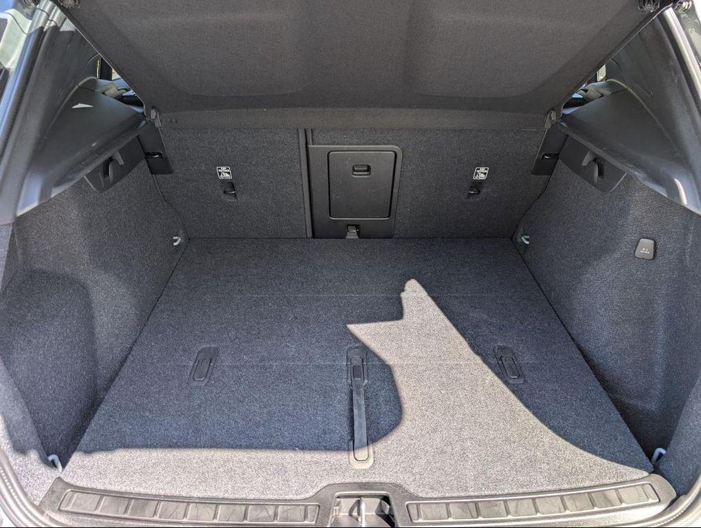 used 2025 Volvo XC40 car, priced at $35,800