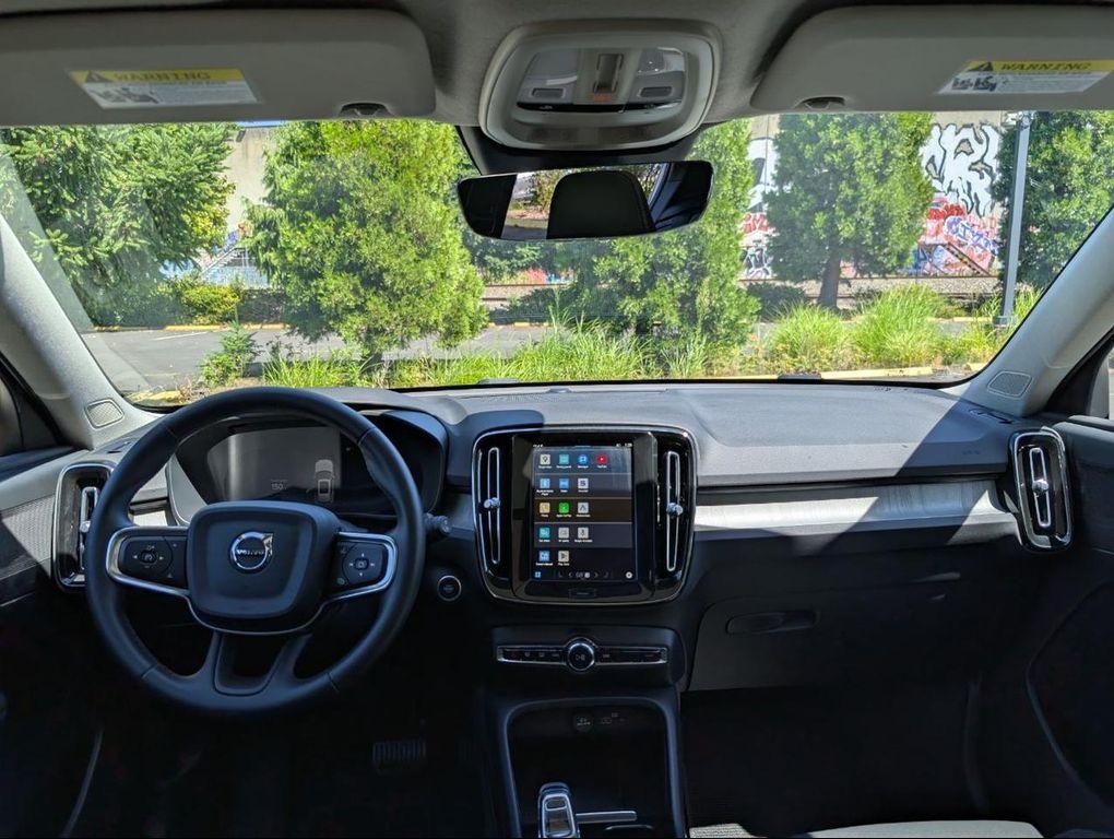 used 2025 Volvo XC40 car, priced at $35,800