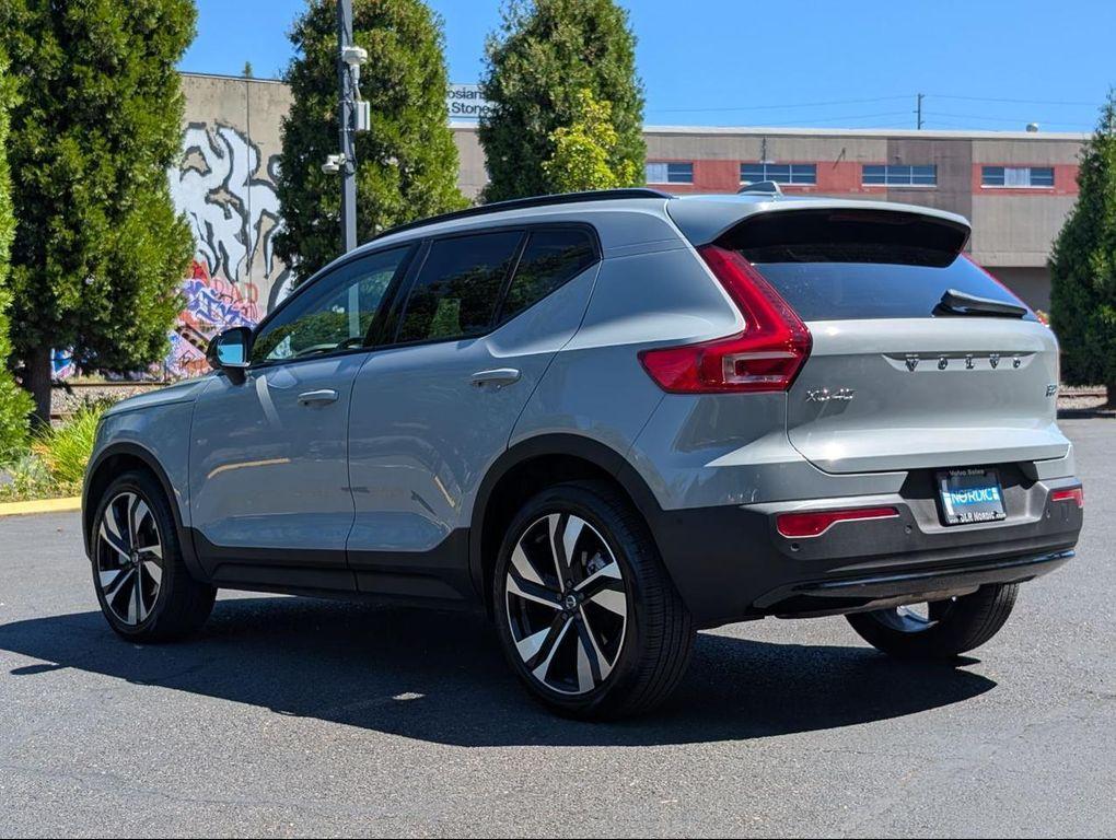 used 2025 Volvo XC40 car, priced at $35,800