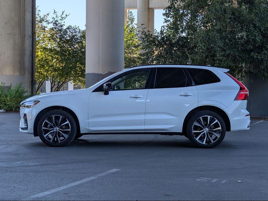 used 2023 Volvo XC60 car, priced at $39,800