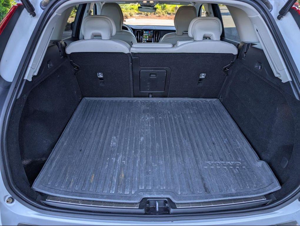 used 2023 Volvo XC60 car, priced at $39,800